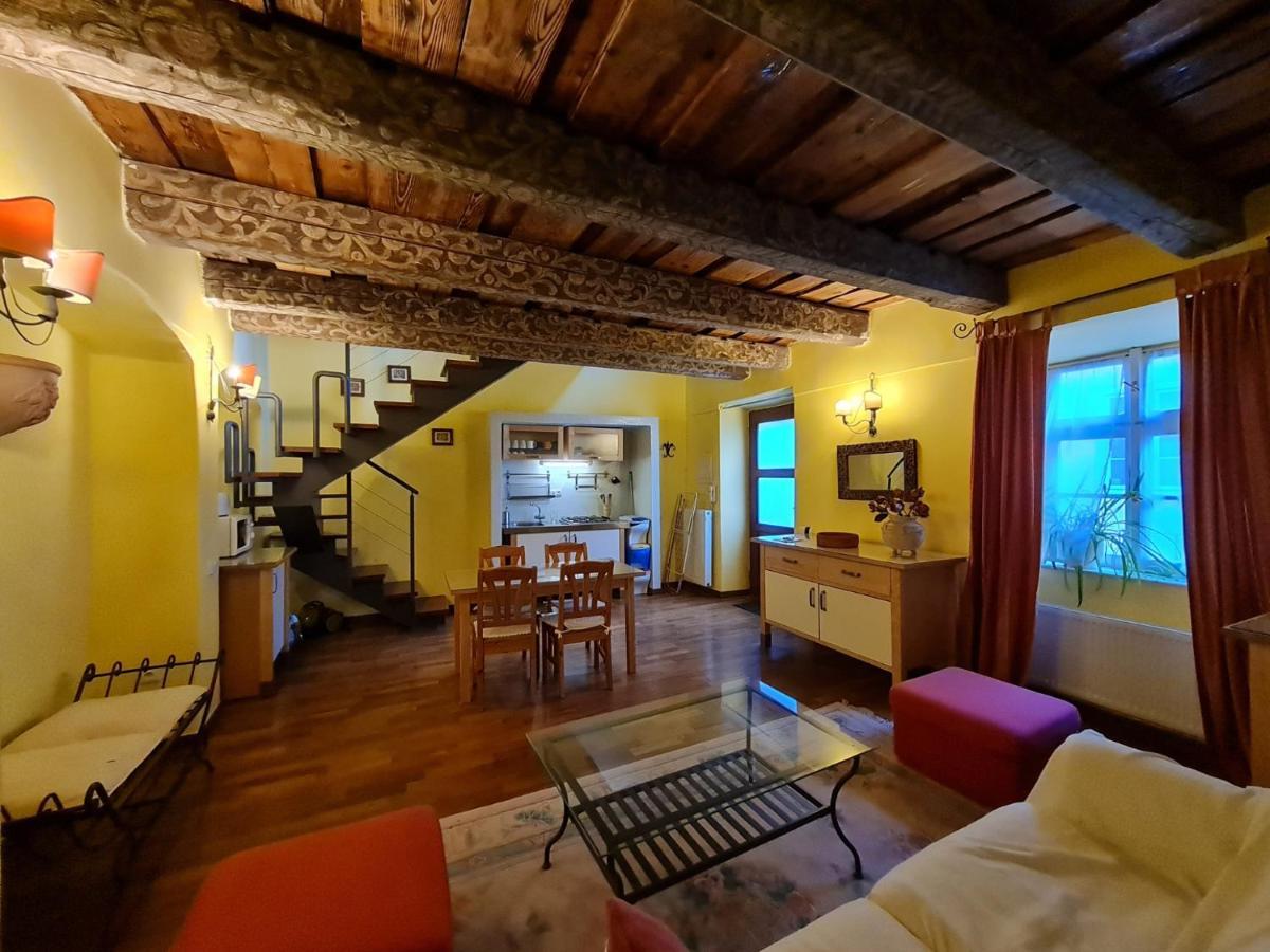Magic Central Attic Apartment Praga Exterior foto