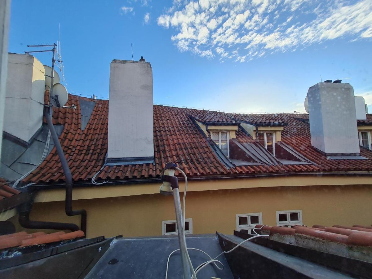 Magic Central Attic Apartment Praga Exterior foto